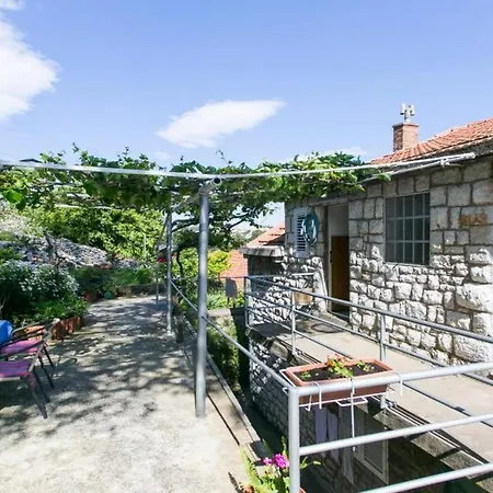 Graziela Apartament *