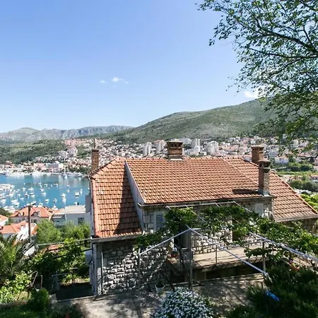 Graziela Apartament *